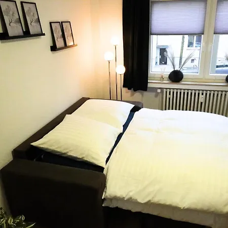 Living-life, Klinik & Messe Vor Ort, Wlan, Netflix *