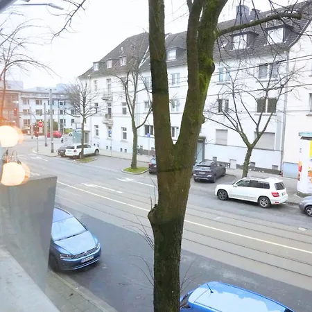 Living-life, Klinik & Messe Vor Ort, Wlan, Netflix * 埃森