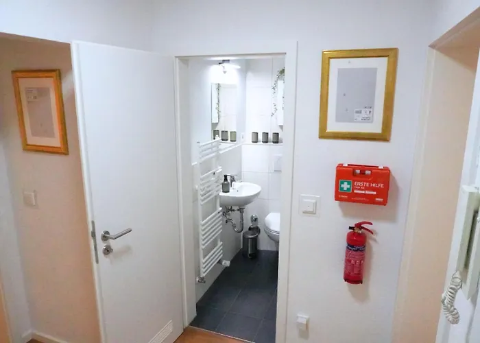 Living-life, Klinik & Messe Vor Ort, Wlan, Netflix * Έσσεν