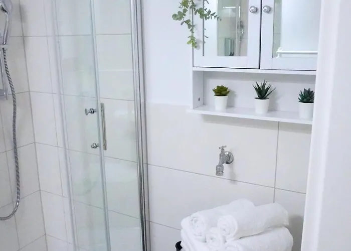 Living-life, Klinik & Messe Vor Ort, Wlan, Netflix Διαμέρισμα Έσσεν